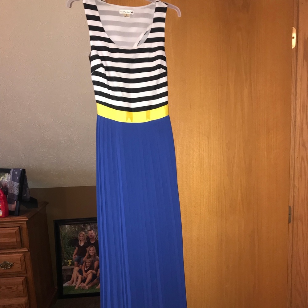 Dillard’s Dress